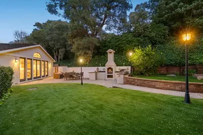 2260 Summit Dr, Hillsborough, CA 94010 - Photo 52