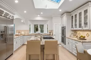 2260 Summit Dr, Hillsborough, CA 94010 - Photo 14