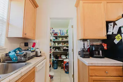 307 N 3rd St, King City, CA 93930 - Photo 18