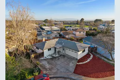 390 Valmy St, Milpitas, CA 95035 - Photo 1