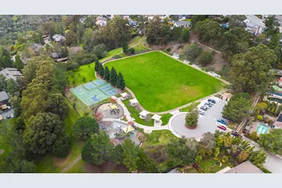 10 Mayflower Ln, San Carlos, CA 94070 - Photo 56