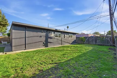 678 Connie Ave, San Mateo, CA 94402 - Photo 36