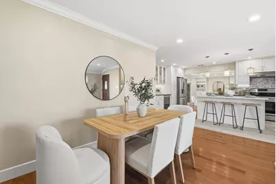 1010 Springfield Dr, Campbell, CA 95008 - Photo 8