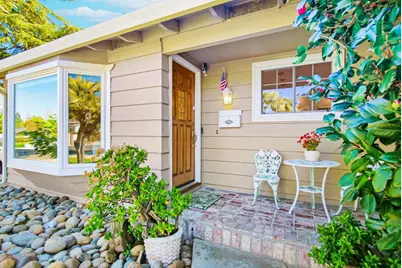 1010 Springfield Dr, Campbell, CA 95008 - Photo 2