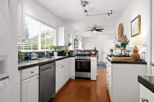 302 Laurel St, Santa Cruz, CA 95060 - Photo 16