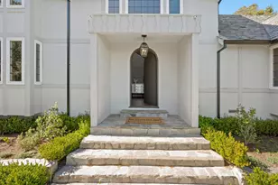 260 Robin Rd, Hillsborough, CA 94010 - Photo 2