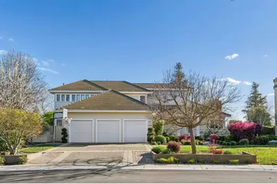 3756 Gleneagles Dr, Stockton, CA 95219 - Photo 2