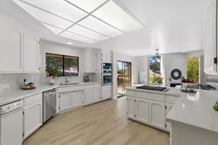 17710 Holiday Dr, Morgan Hill, CA 95037 - Photo 20