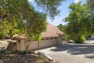 17710 Holiday Dr, Morgan Hill, CA 95037 - Photo 2