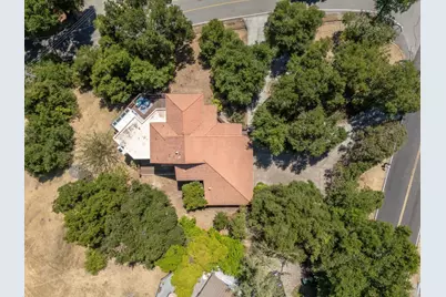 17710 Holiday Dr, Morgan Hill, CA 95037 - Photo 54