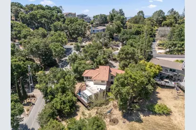 17710 Holiday Dr, Morgan Hill, CA 95037 - Photo 46