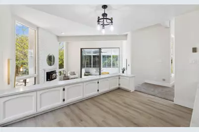 17710 Holiday Dr, Morgan Hill, CA 95037 - Photo 12