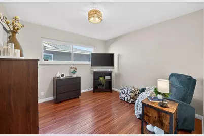 6221 Glider Dr, San Jose, CA 95123 - Photo 18