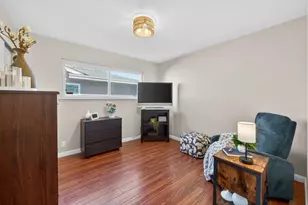 6221 Glider Dr, San Jose, CA 95123 - Photo 16