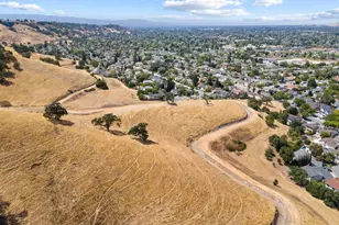 6221 Glider Dr, San Jose, CA 95123 - Photo 36