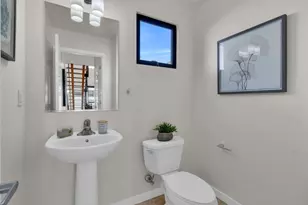 701 Zephyr Dr, Oakland, CA 94607 - Photo 18