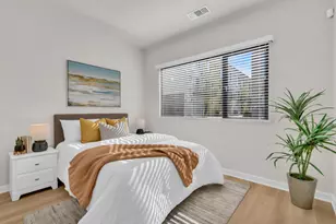 701 Zephyr Dr, Oakland, CA 94607 - Photo 10