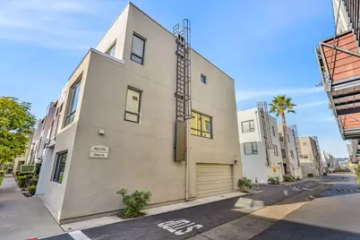 701 Zephyr Dr, Oakland, CA 94607 - Photo 50