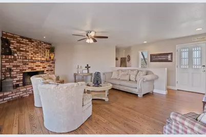 60 Dots Cir, Hollister, CA 95023 - Photo 16