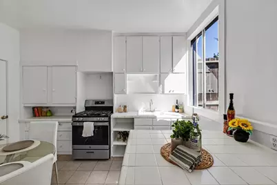 569 Winchester St, Daly City, CA 94014 - Photo 8