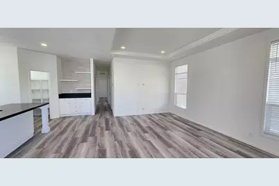 500 W 10th St 140, Gilroy, CA 95020 - Photo 2