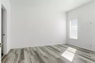 500 W 10th St 140, Gilroy, CA 95020 - Photo 22