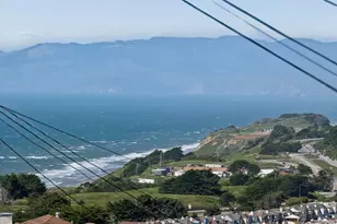 31 Avalon Dr, Daly City, CA 94015 - Photo 18