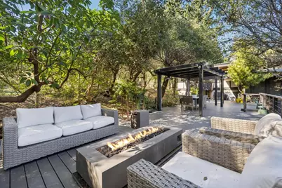 80 Skywood Way, Woodside, CA 94062 - Photo 32