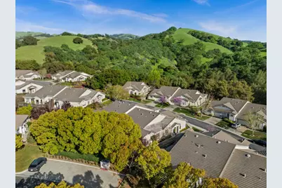 8750 McCarty Ranch Dr, San Jose, CA 95135 - Photo 2