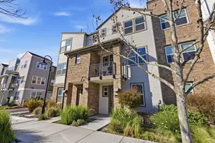 855 Cotati Ter 2, Sunnyvale, CA 94085 - Photo 2