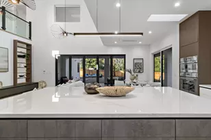 1040 W Riverside Way, San Jose, CA 95129 - Photo 20