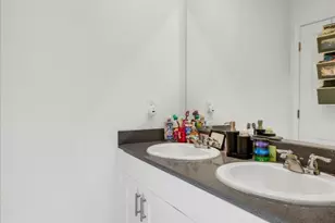 1415 Crimson Ln, Manteca, CA 95336 - Photo 36