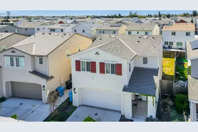 1415 Crimson Ln, Manteca, CA 95336 - Photo 2