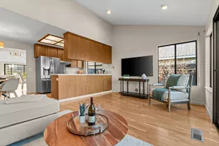 4426 Desin Dr, San Jose, CA 95118 - Photo 16