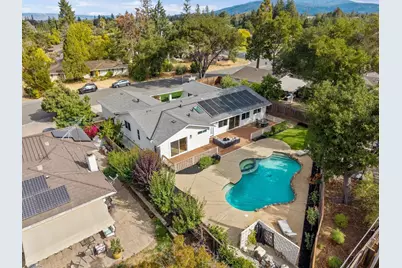 13755 Dolphin Dr, Saratoga, CA 95070 - Photo 32