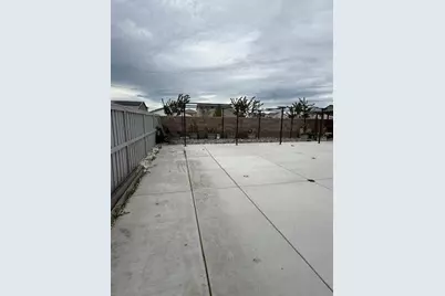 1045 Osprey Dr, Lathrop, CA 95330 - Photo 16