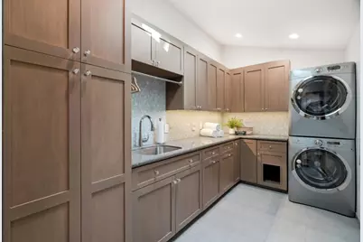 13525 Surrey Ln, Saratoga, CA 95070 - Photo 24