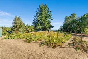 24854 Skyland Rd, Los Gatos, CA 95033 - Photo 2