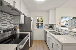 1302 Fairway Entrance Dr, San Jose, CA 95131 - Photo 8