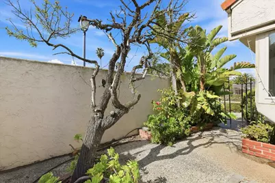 32 Lido Cir, Redwood City, CA 94065 - Photo 66