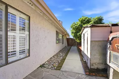 2836 Broken Oak Ct, San Jose, CA 95148 - Photo 44