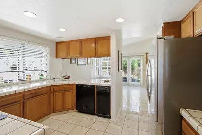 2836 Broken Oak Ct, San Jose, CA 95148 - Photo 14