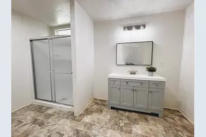 128 Chateau La Salle Dr 128, San Jose, CA 95111 - Photo 16