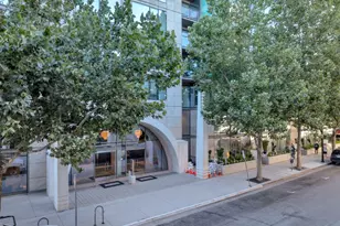 38 N Almaden Blvd 1906, San Jose, CA 95110 - Photo 12