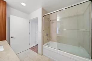 38 N Almaden Blvd 1906, San Jose, CA 95110 - Photo 30