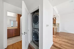 38 N Almaden Blvd 1906, San Jose, CA 95110 - Photo 28