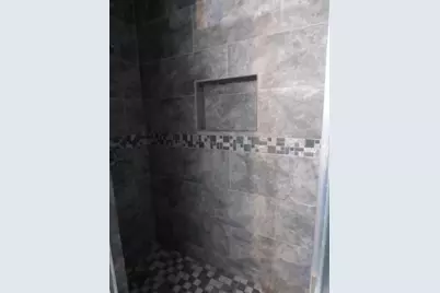 5850 E Ramona Ave, Fresno, CA 93727 - Photo 12