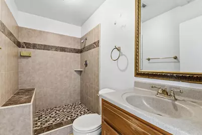 5850 E Ramona Ave, Fresno, CA 93727 - Photo 14