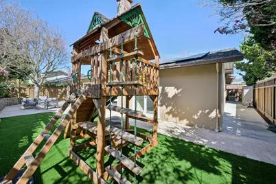 646 Oneida Dr, Sunnyvale, CA 94087 - Photo 50