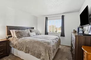 1075 Sherman Dr, Salinas, CA 93907 - Photo 16